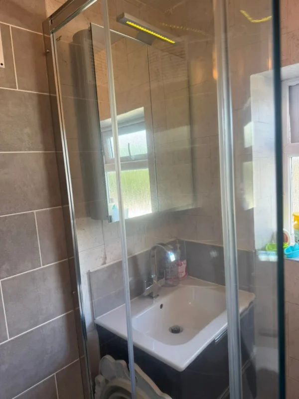 Shower screen cleaned